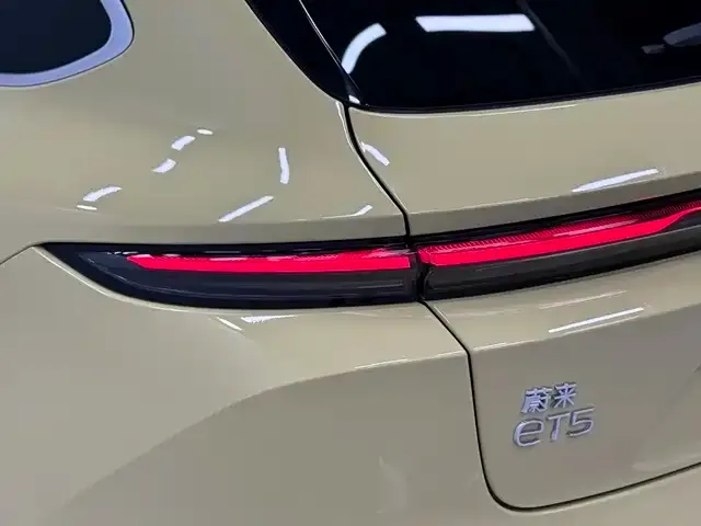 Nio ET5 Touring — Фото автомобиля 12