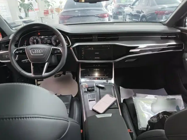 Audi A6L — Фото автомобиля 15