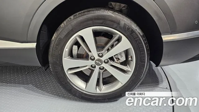 Genesis GV80 2.5T Бензин 2WD — Фото автомобиля 21