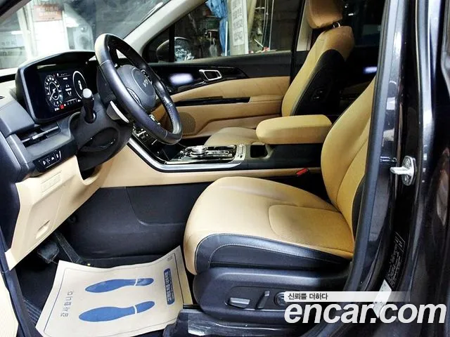 Kia Carnival 4th Gen — Фото автомобиля 5