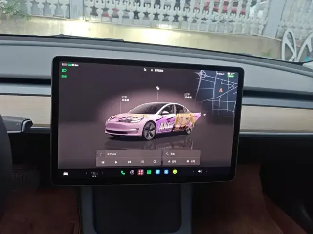Tesla Model 3 — Фото автомобиля 14