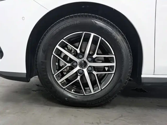BYD Seal 05 DM-i — Фото автомобиля 17