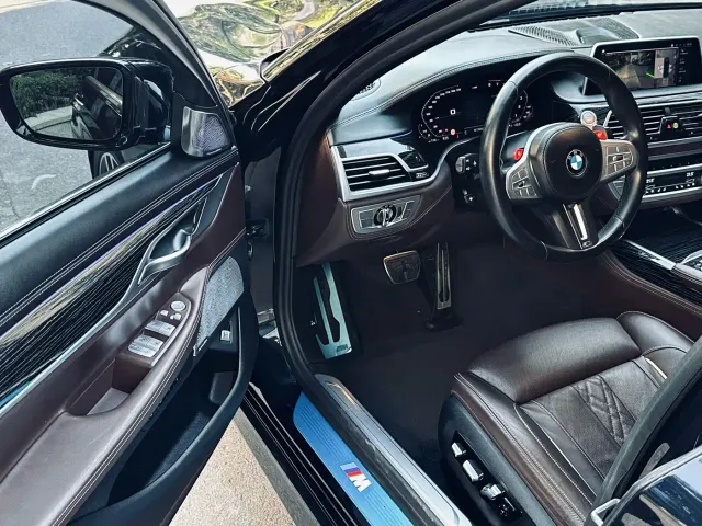 BMW 7 Series — Фото автомобиля 5