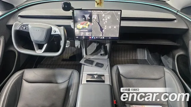 Tesla Model 3 — Фото автомобиля 7