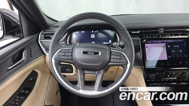 Jeep Cherokee Grand Cherokee(WL) 3.6 Limited — Фото автомобиля 13