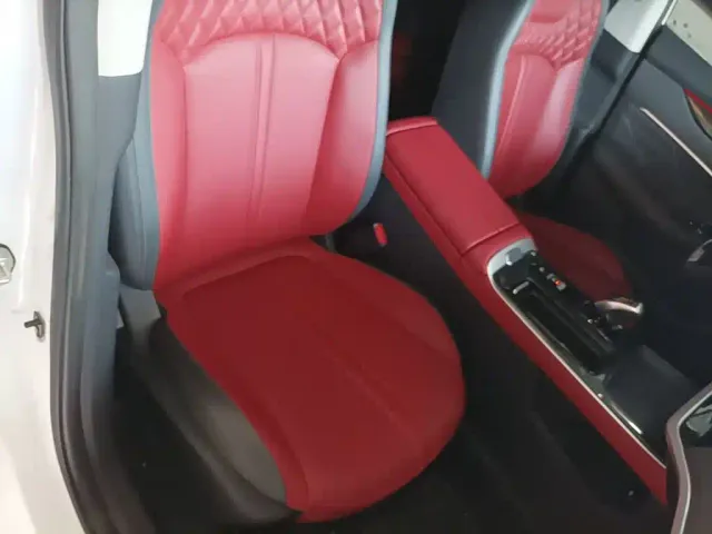 Dongfeng Yixuan MAX — Фото автомобиля 19