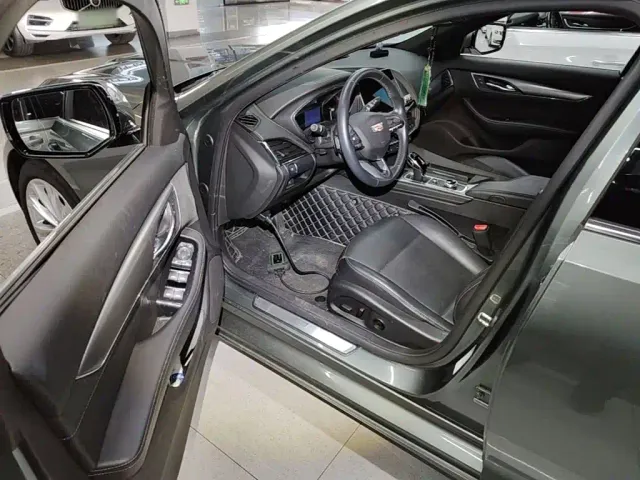 Cadillac CT5 — Фото автомобиля 15