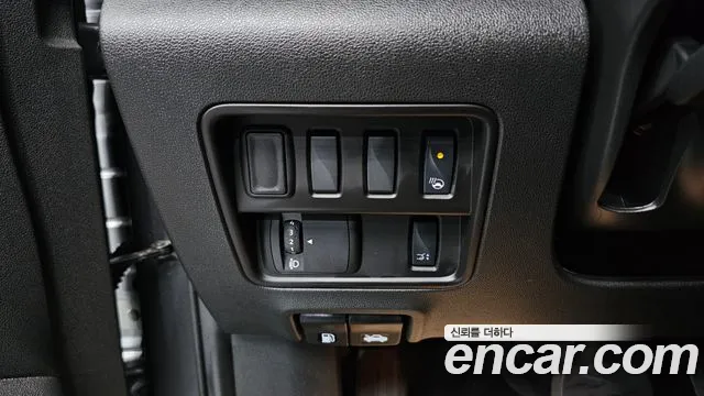 Renault-KoreaSamsung QM6 Новый QM6 2.0 LPe RE Signature 2WD — Фото автомобиля 14