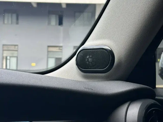 MINI Hatch — Фото автомобиля 12