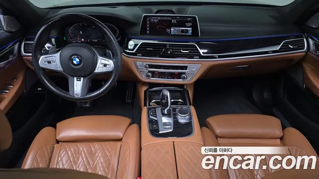 BMW 7 Series — Фото автомобиля 10
