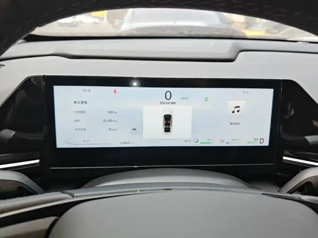 Geely Galaxy L6 — Фото автомобиля 11