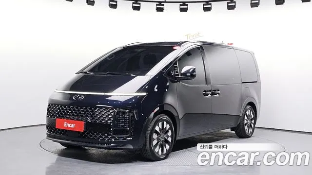 Фотография автомобиля — Hyundai Staria
