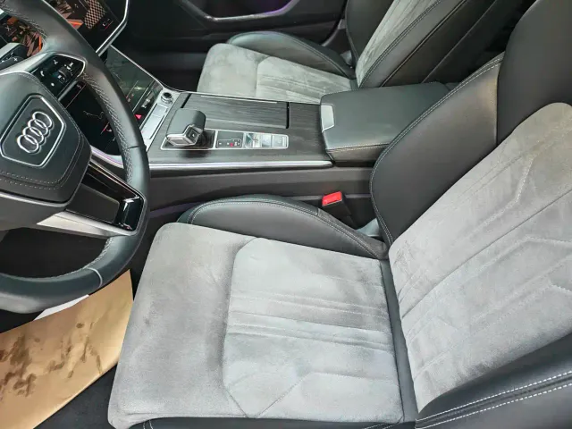 Audi A6L — Фото автомобиля 12