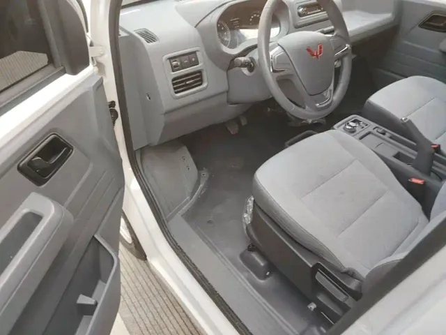 Wuling Yangguang — Фото автомобиля 15