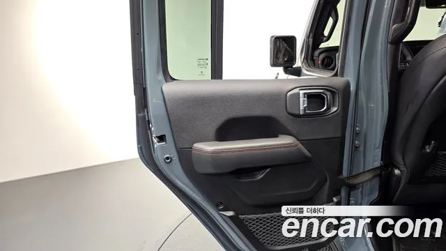 Jeep Wrangler JL — Фото автомобиля 14