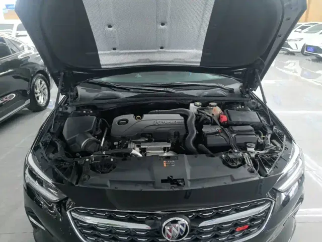 Buick Regal — Фото автомобиля 19