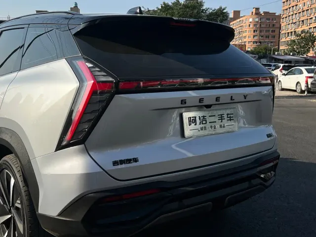 Geely Boyue L — Фото автомобиля 28