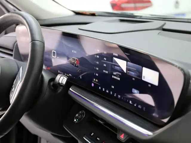Buick Envision Plus — Фото автомобиля 13