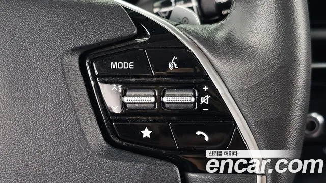 Kia Niro — Фото автомобиля 23