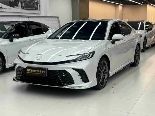 Фотография автомобиля — Toyota Camry
