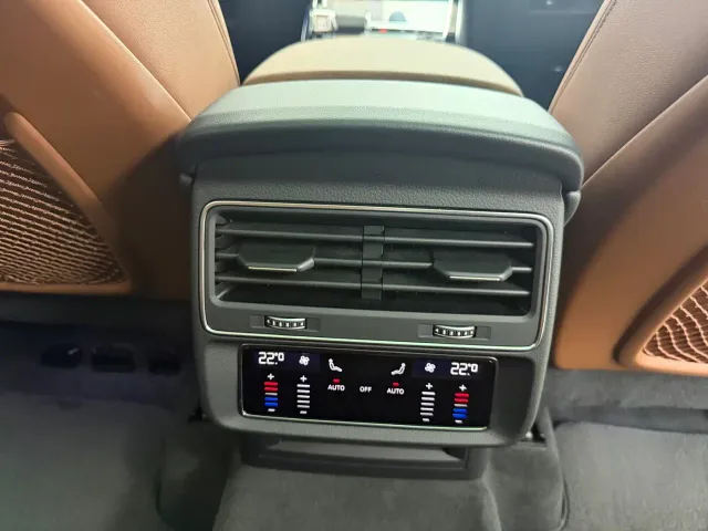 Audi Q7 — Фото автомобиля 17