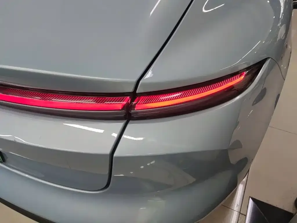 NIO NIO ET5 2022 75kWh — Фото автомобиля 7