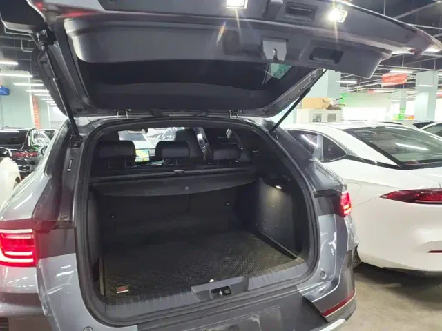 BYD Song PLUS — Фото автомобиля 18
