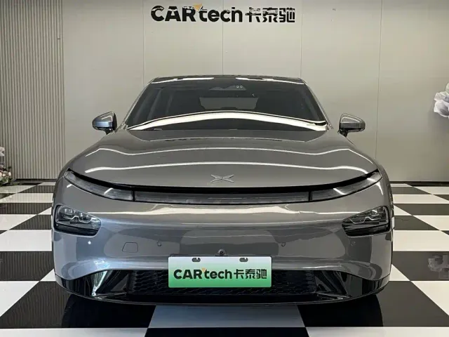 Xpeng P7 — Фото автомобиля 2