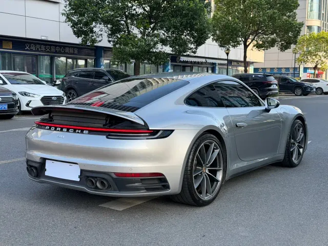 Porsche 911 — Фото автомобиля 6