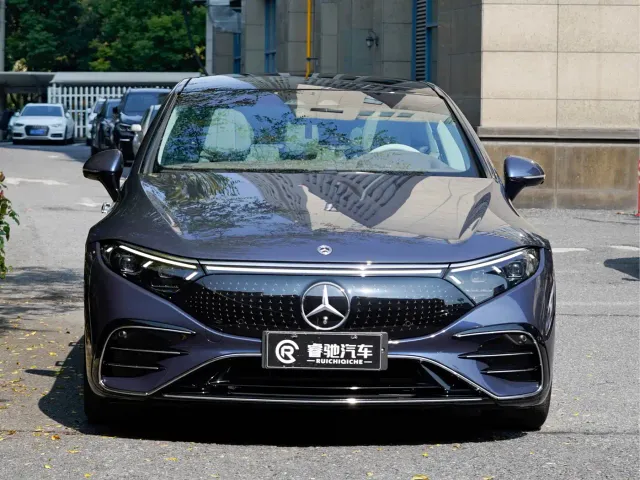 Mercedes-Benz EQS — Фото автомобиля 2