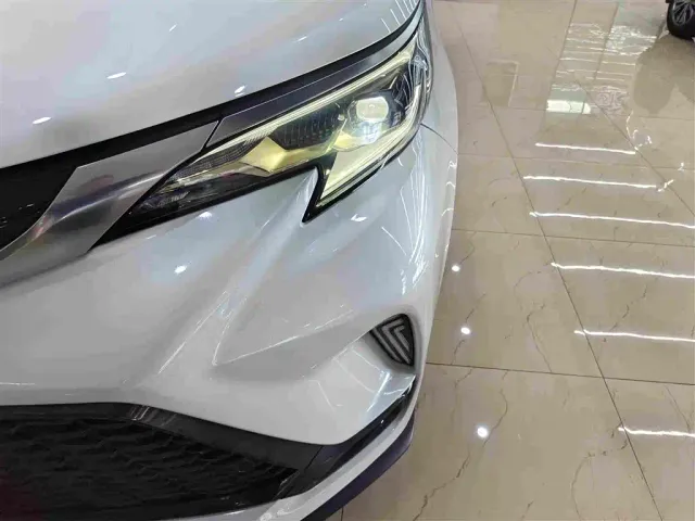 Toyota Granvia — Фото автомобиля 12