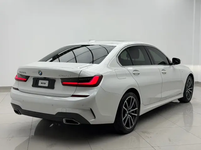 BMW 3 Series — Фото автомобиля 4