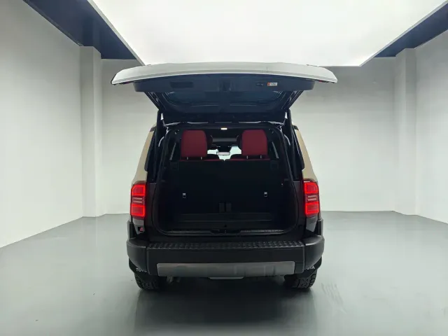 Toyota Prado — Фото автомобиля 10