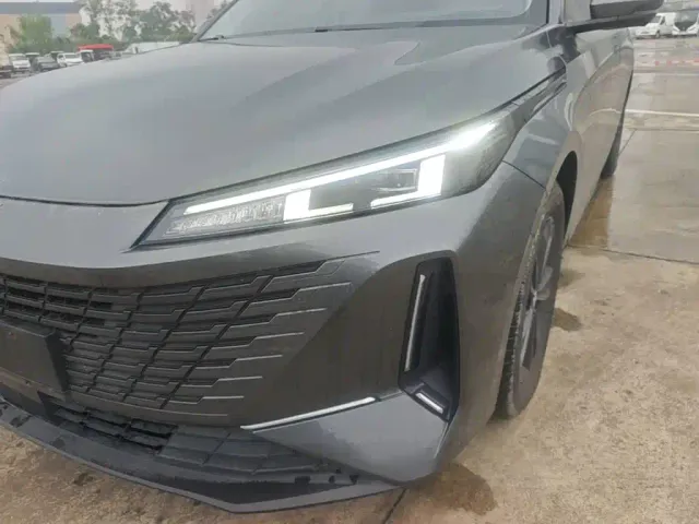 Changan Lamore — Фото автомобиля 23