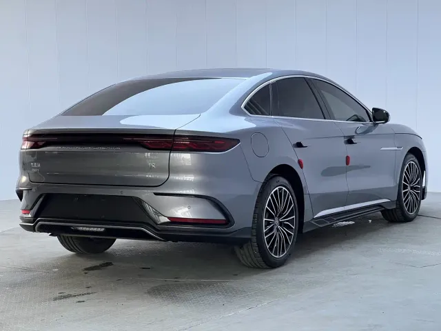 BYD Han — Фото автомобиля 14