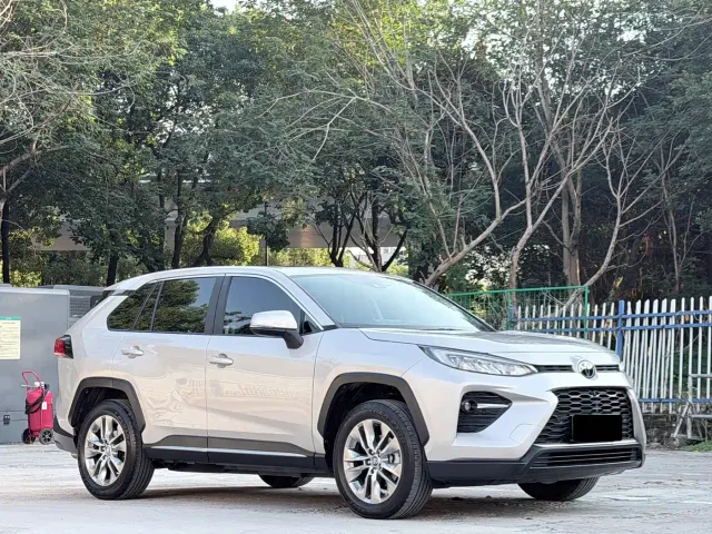Toyota Wildlander — Фото автомобиля 3