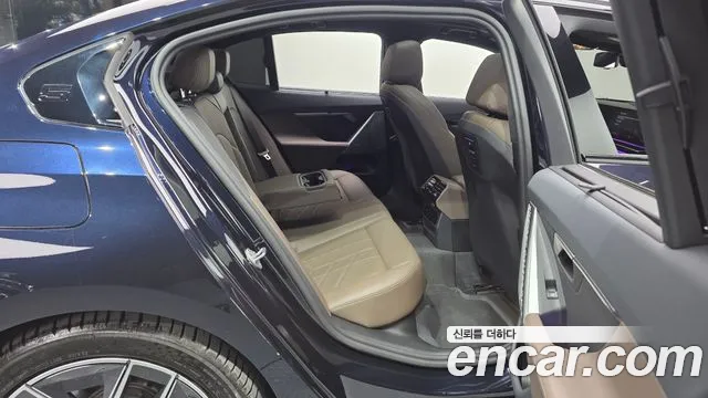 BMW i5 G60 — Фото автомобиля 18