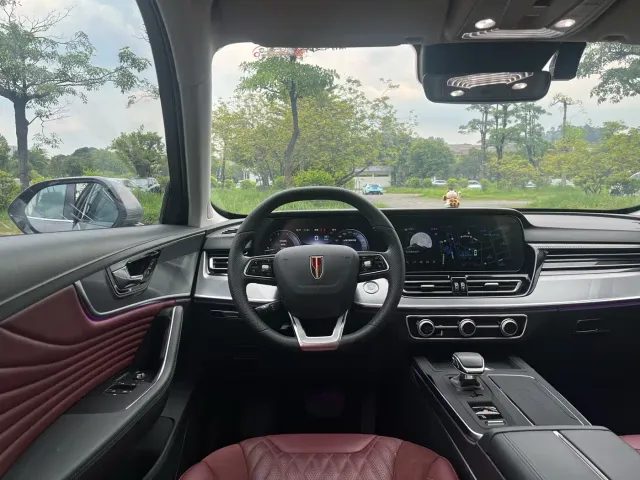 Hongqi HS5 — Фото автомобиля 16