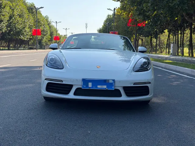 Porsche 718 — Фото автомобиля 2