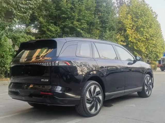 Dongfeng eπ 008 — Фото автомобиля 7