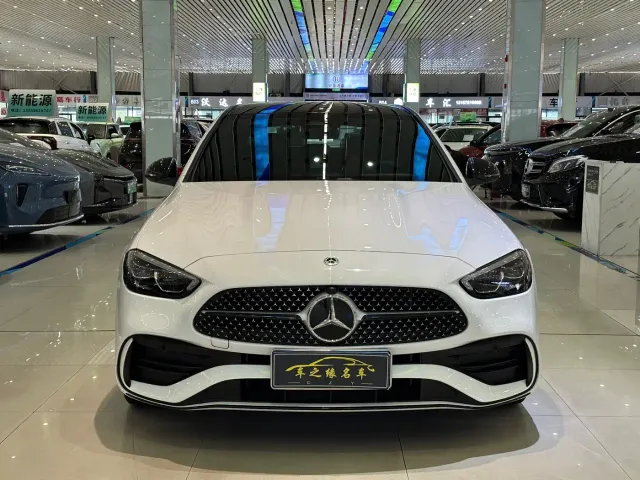 Mercedes-Benz C-Class — Фото автомобиля 2