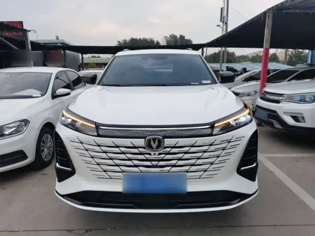 Changan CS75 Plus — Фото автомобиля 2