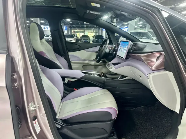 BYD Dolphin — Фото автомобиля 10