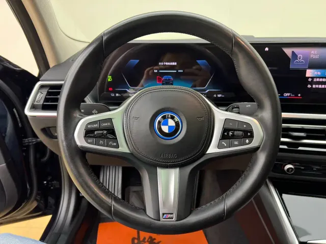BMW i3 — Фото автомобиля 11