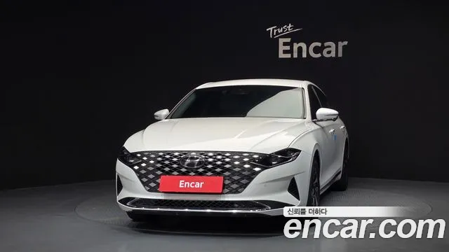 Hyundai Grandeur Grandeur (New) Hybrid — Фото автомобиля 3