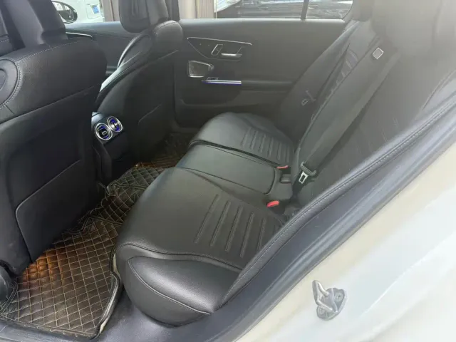 Mercedes-Benz C-Class — Фото автомобиля 7