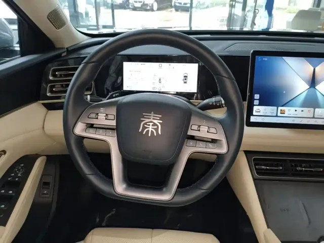 BYD Qin L — Фото автомобиля 10