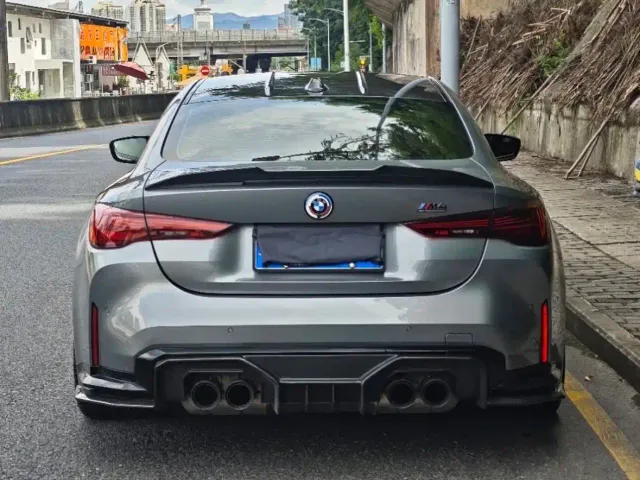 BMW M4 — Фото автомобиля 6