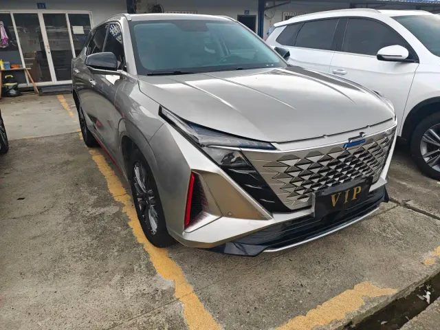 Changan Z6 — Фото автомобиля 3