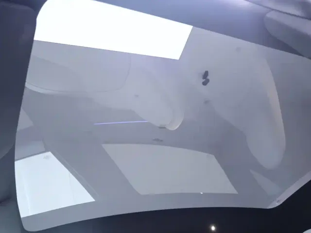 Tesla Model Y L — Фото автомобиля 20
